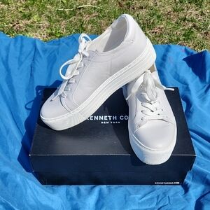 Kenneth Cole Women's Classic White Sneakers